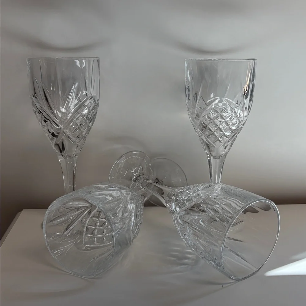 Godinger Dublin Crystal Wine/Water Goblets/Glasses Set Of 4
